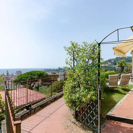 Joivy Inviting Flat With Garden And Sea View In Rapallo