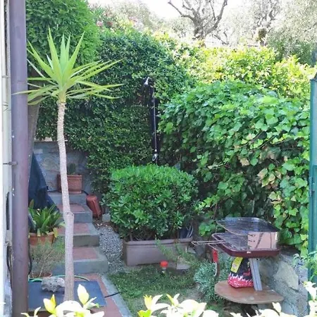 Joivy Inviting Flat With Garden And Sea View In * ראפאלו