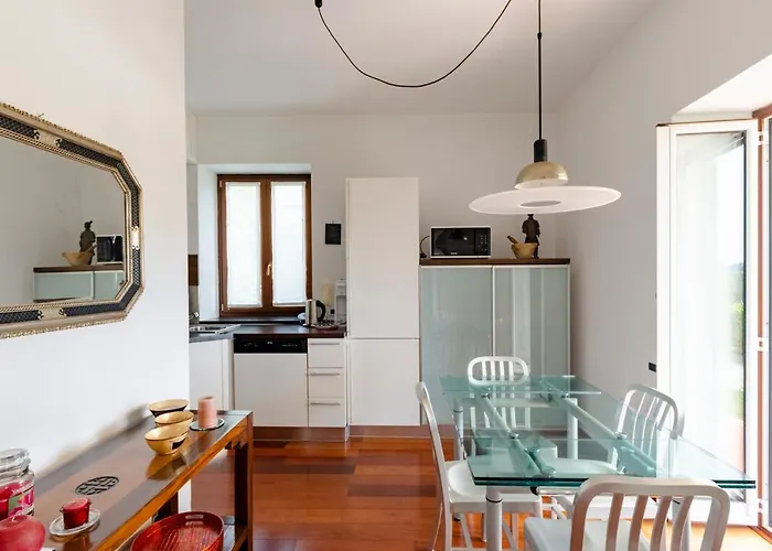 Joivy Inviting Flat With Garden And Sea View In Apartmán Rapallo