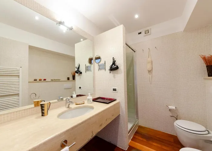 Joivy Inviting Flat With Garden And Sea View In Apartmán