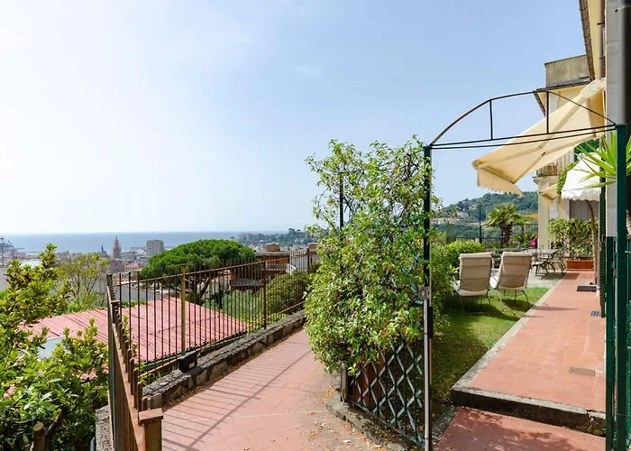 Joivy Inviting Flat With Garden And Sea View In Rapallo