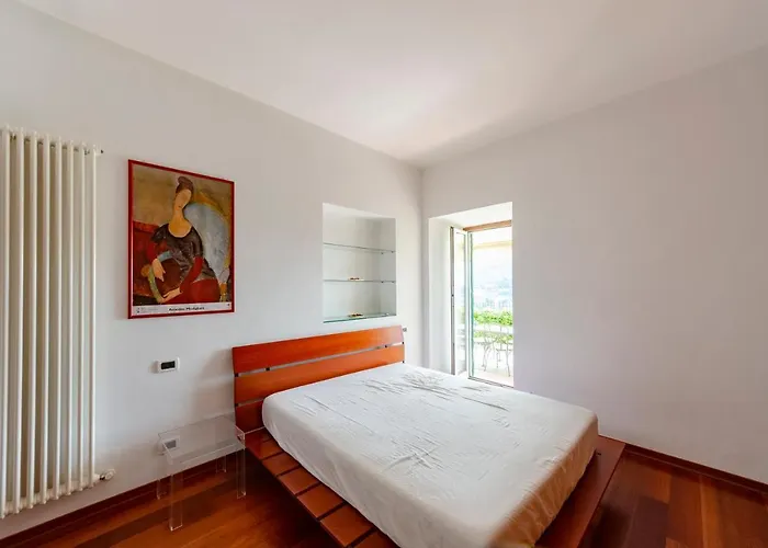 Apartamento Joivy Inviting Flat With Garden And Sea View In